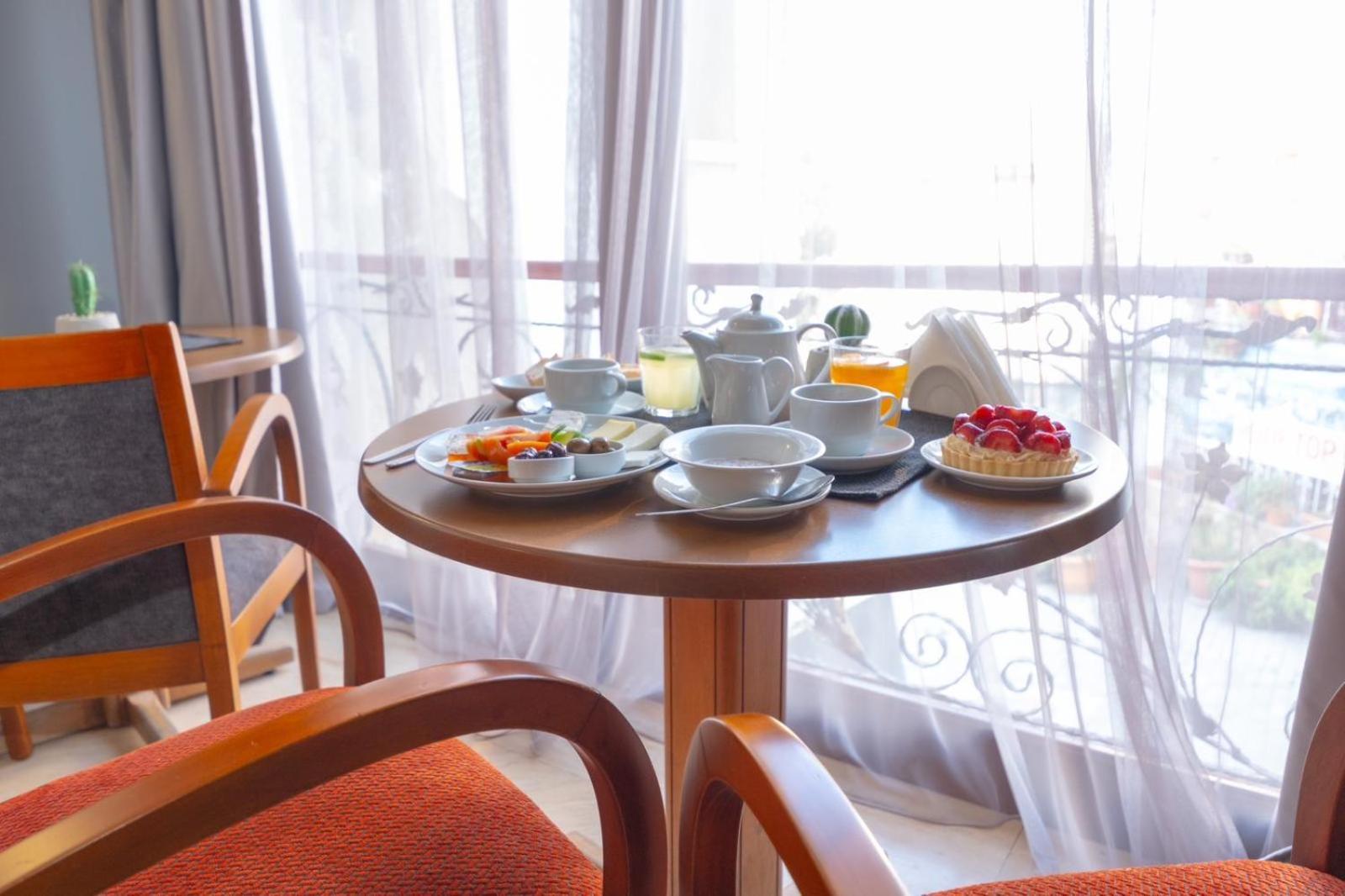 Kyrenia British Harbour Hotel Dış mekan fotoğraf