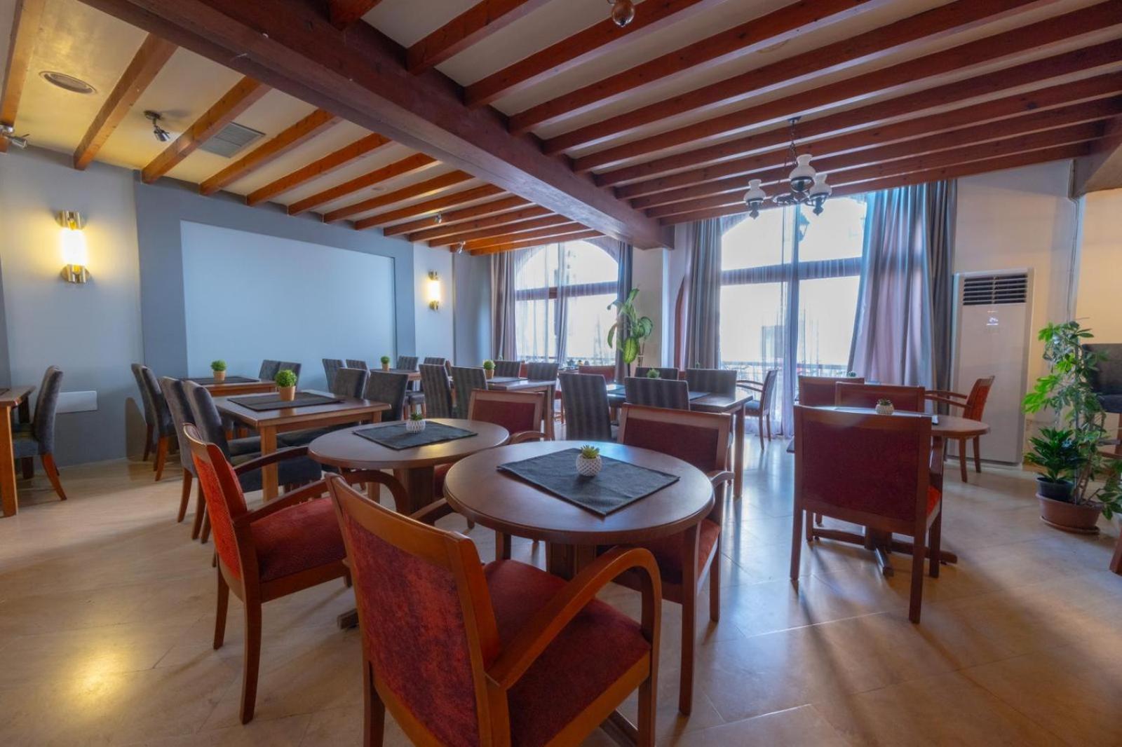 Kyrenia British Harbour Hotel Dış mekan fotoğraf